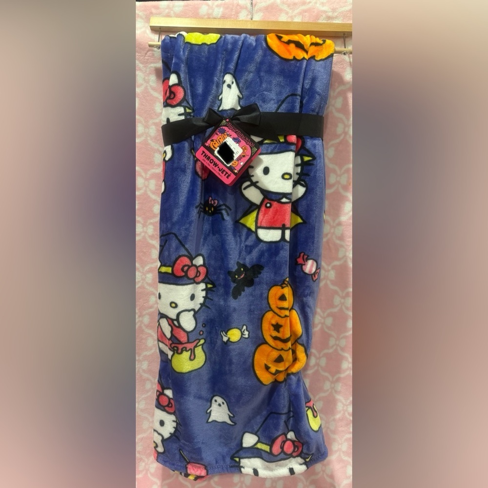 Hello Kitty Halloween Throw Blanket